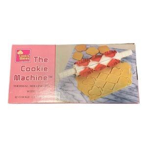 Vintage 1984 rolling pin cookie cutter set